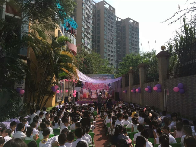 我們搭臺，家長唱戲，孩子當觀眾可好？