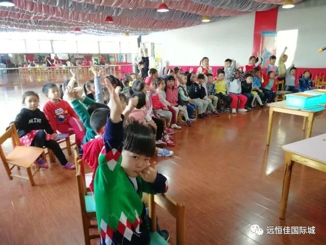 媽咪，這是我玩過最好玩的沙子……