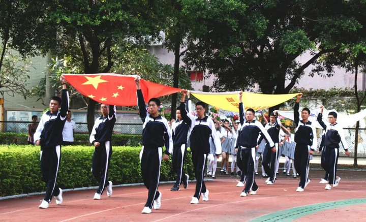 師生九月收獲滿滿，升旗儀式集體表彰