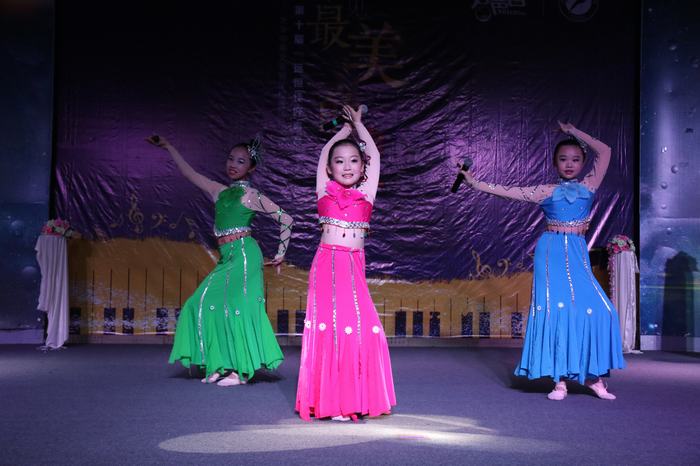 你唱我唱大家唱，你聽(tīng)我聽(tīng)好聲音！ ——2019年第十屆“遠(yuǎn)恒佳好聲音”龍華校海選如火如荼